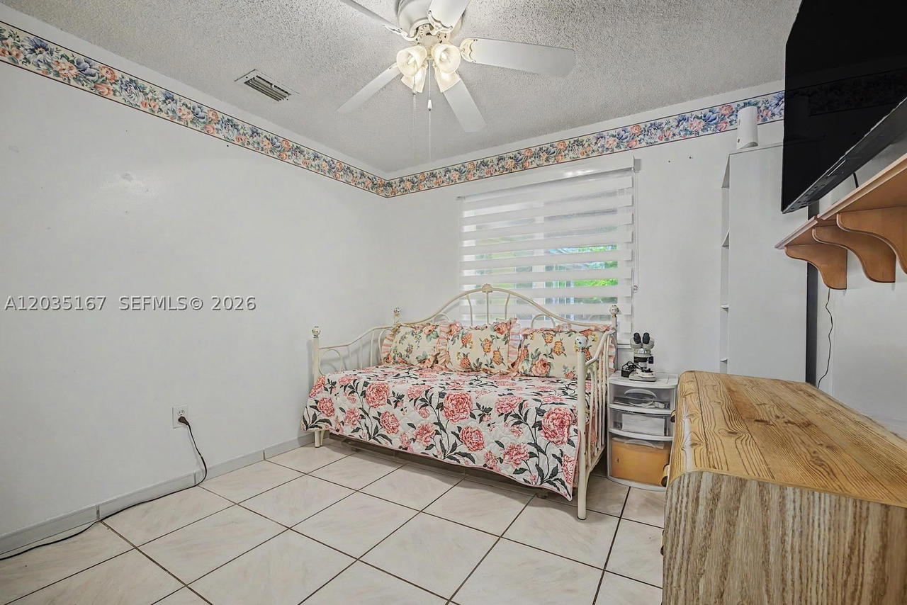 Real estate property located at 24930 129th Ct, Miami-dade, Chante-clare, Homestead, FL