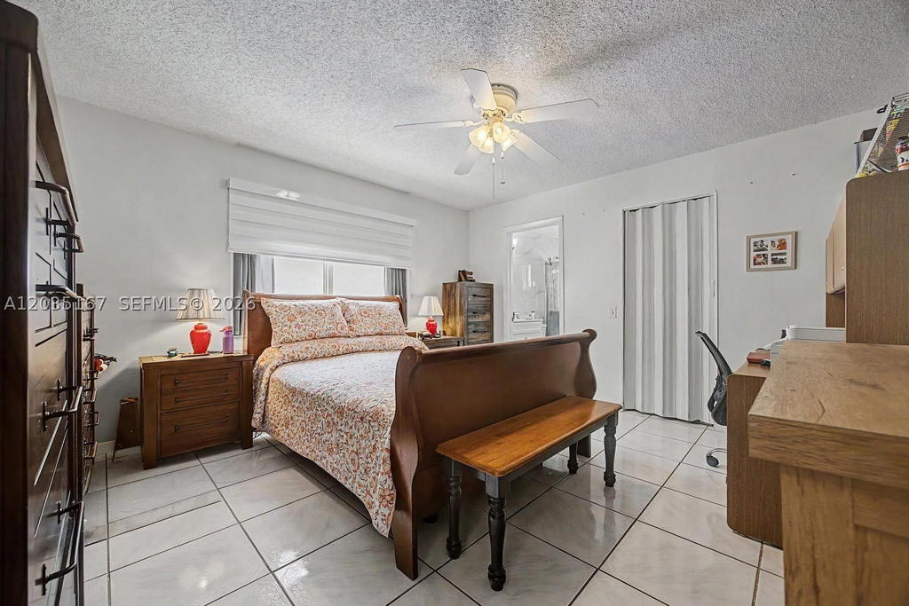 Real estate property located at 24930 129th Ct, Miami-dade, Chante-clare, Homestead, FL