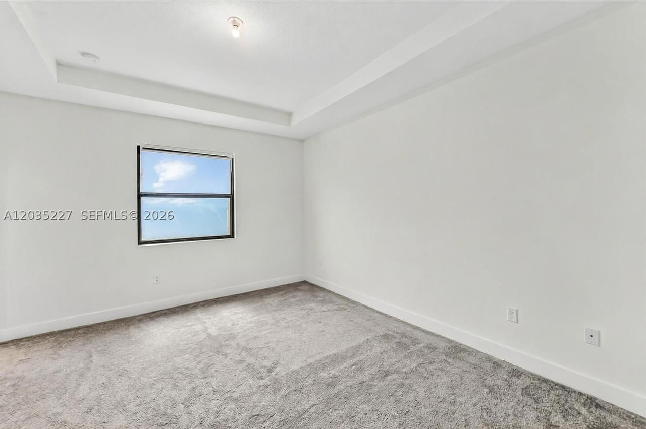 Real estate property located at 15841 91st Ct, Miami-dade, Dunnwoody Lake, Miami Lakes, FL