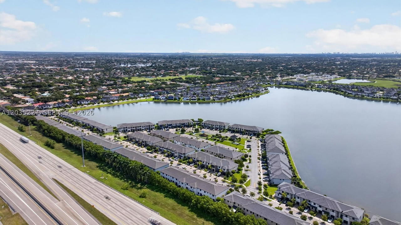Real estate property located at 15841 91st Ct, Miami-dade, Dunnwoody Lake, Miami Lakes, FL
