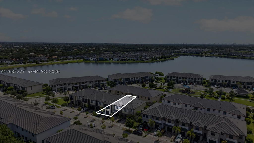 Real estate property located at 15841 91st Ct, Miami-dade, Dunnwoody Lake, Miami Lakes, FL