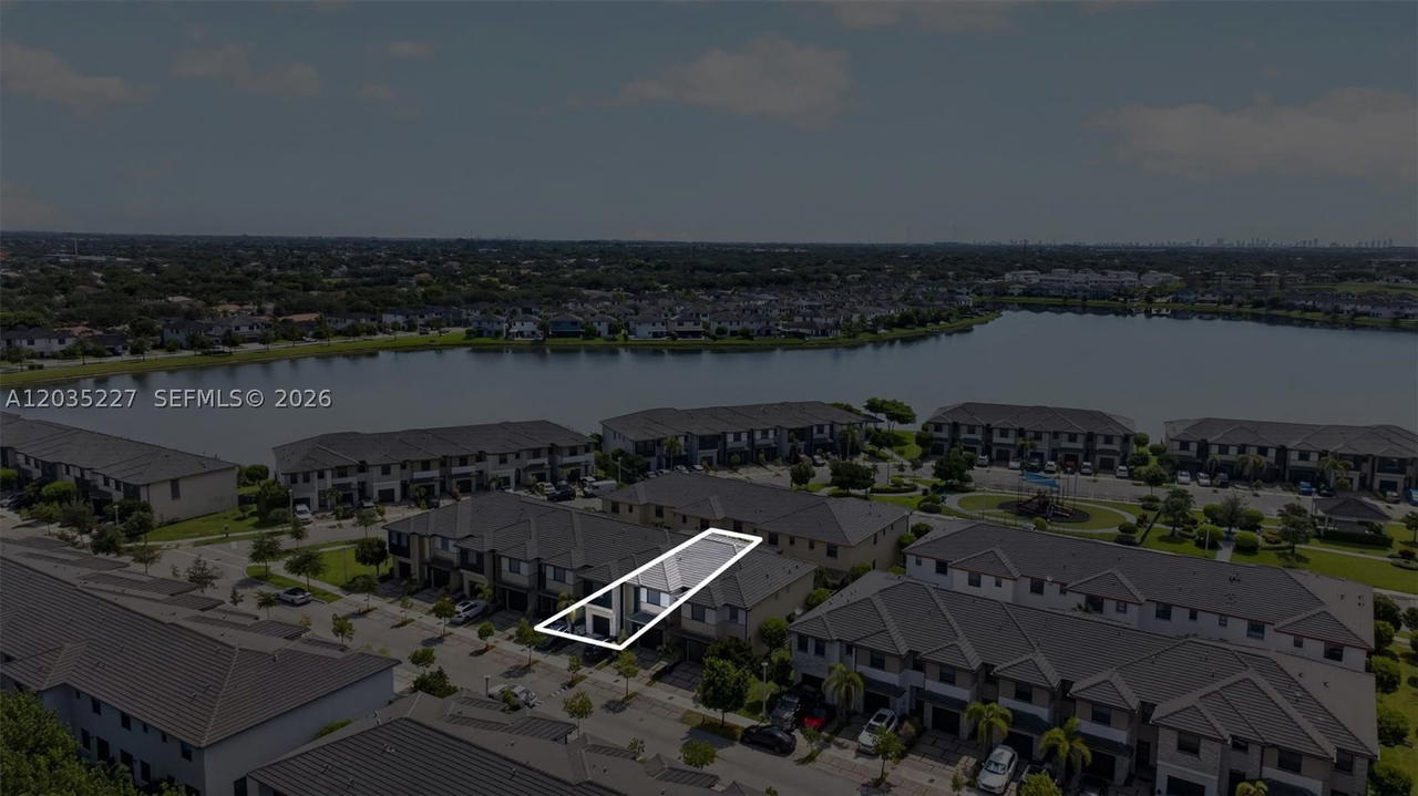 Real estate property located at 15841 91st Ct, Miami-dade, Dunnwoody Lake, Miami Lakes, FL