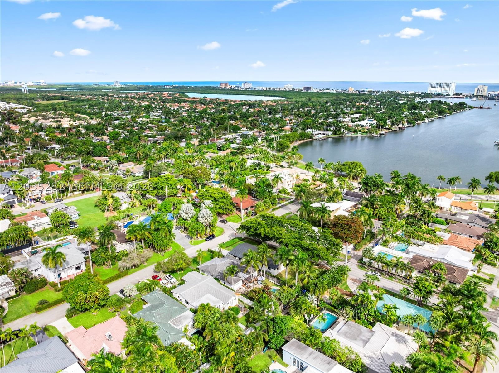 Real estate property located at 1302 Fillmore St, Broward, Hollywood Lakes Section, Hollywood, FL