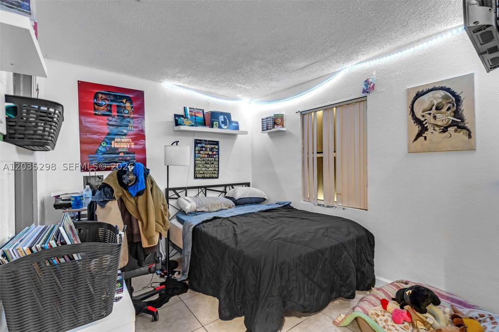 Real estate property located at 4522 194th St, Miami-dade, Kings Gardens Sec Two, Miami Gardens, FL