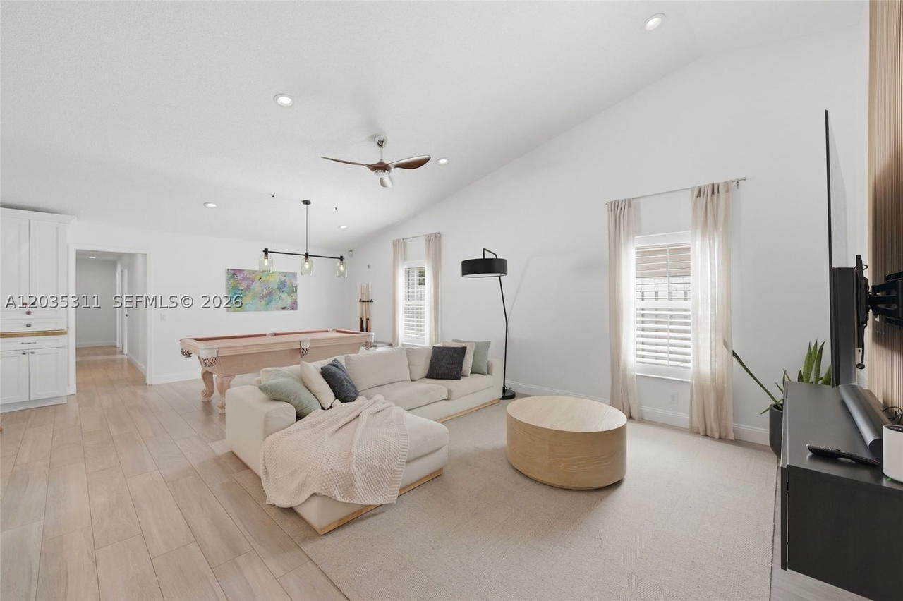 Real estate property located at 1975 Water Ridge Dr, Broward, Waterford Landing, Weston, FL