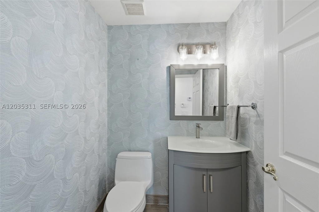 Real estate property located at 1975 Water Ridge Dr, Broward, Waterford Landing, Weston, FL