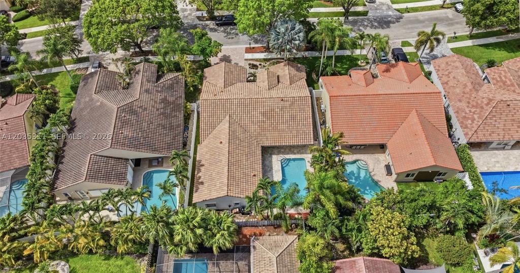 Real estate property located at 1975 Water Ridge Dr, Broward, Waterford Landing, Weston, FL