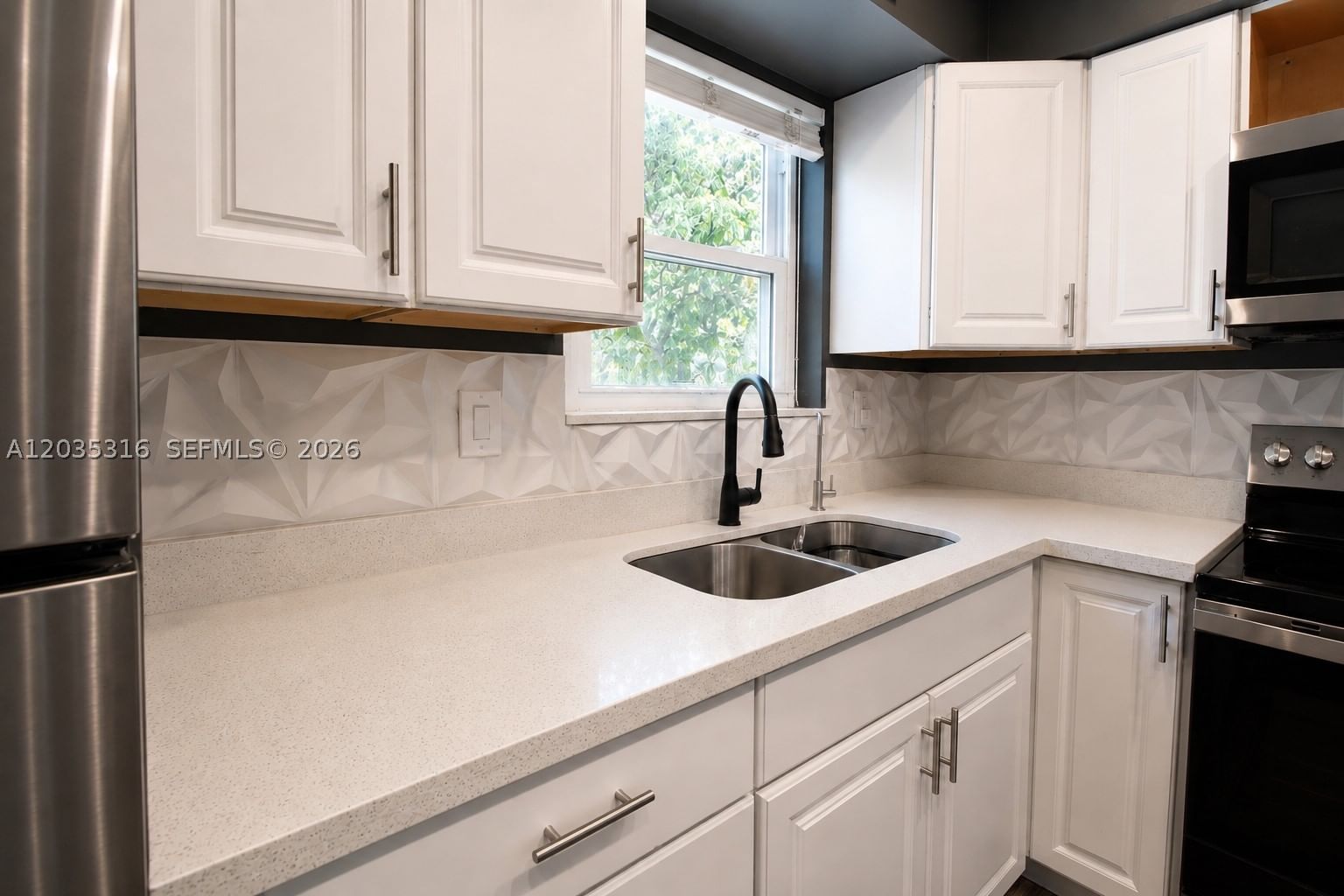 Real estate property located at 7611 15th Ct, Broward, Boulevard Heights Sec 8, Pembroke Pines, FL
