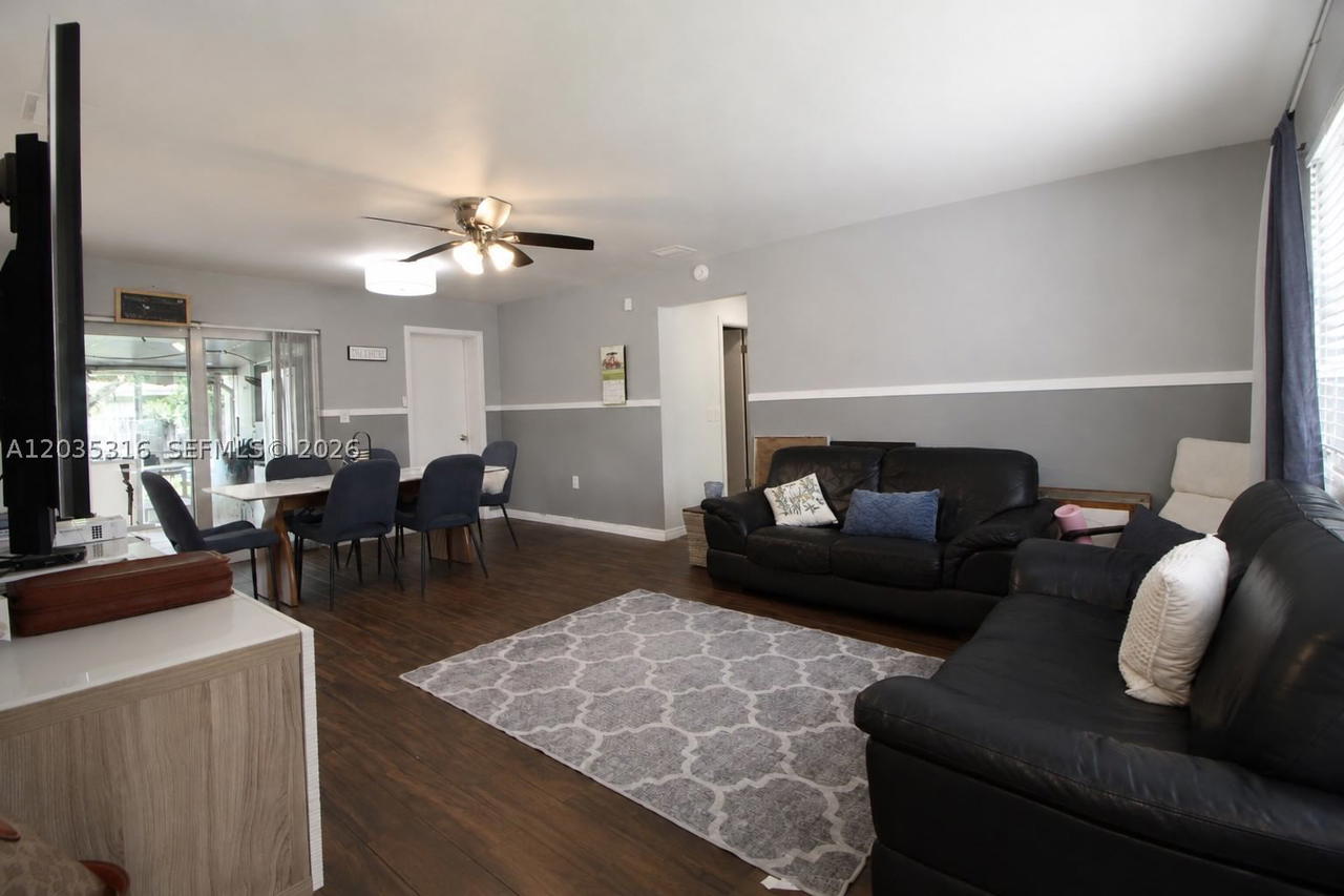 Real estate property located at 7611 15th Ct, Broward, Boulevard Heights Sec 8, Pembroke Pines, FL