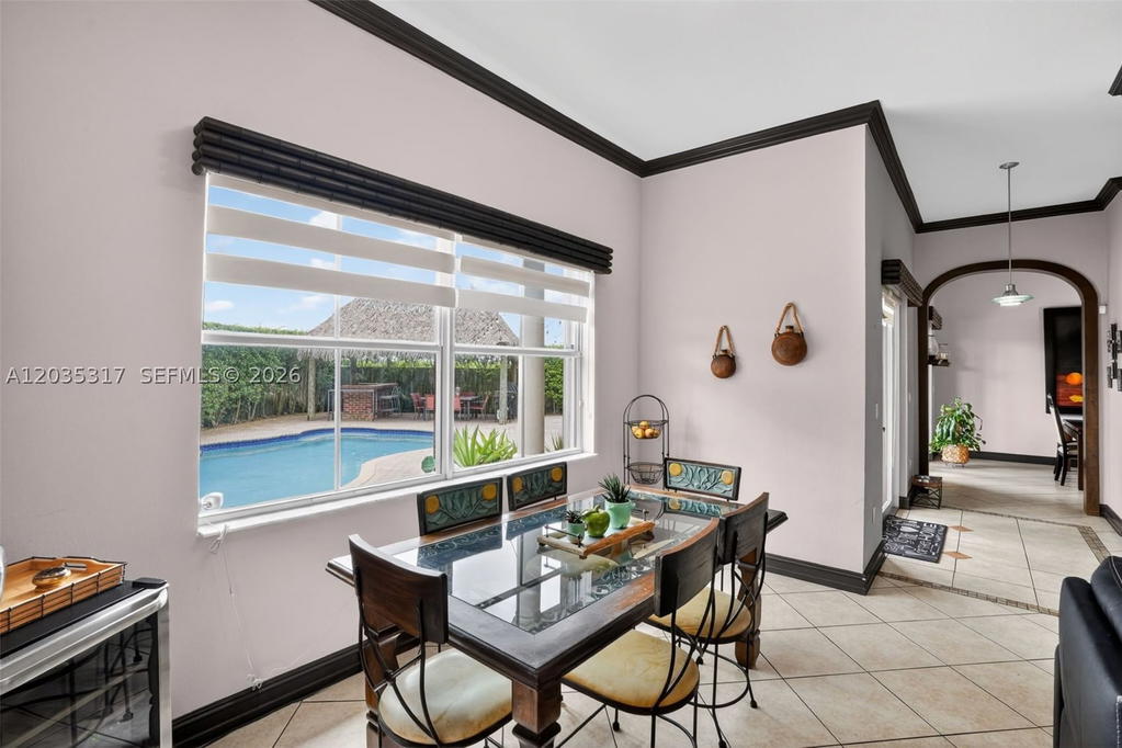 Real estate property located at 8216 166th Pl, Miami-dade, Kendalland, Miami, FL