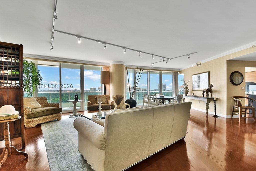 Real estate property located at 19955 38th Ct #1701, Miami-dade, Towers Of Porto Vita-sout, Aventura, FL