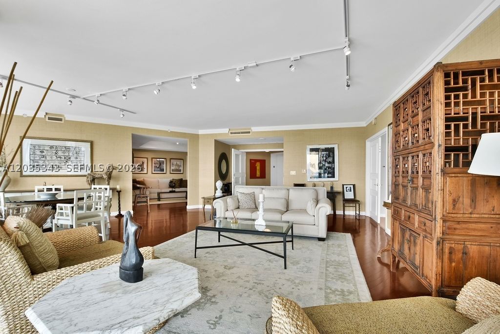 Real estate property located at 19955 38th Ct #1701, Miami-dade, Towers Of Porto Vita-sout, Aventura, FL