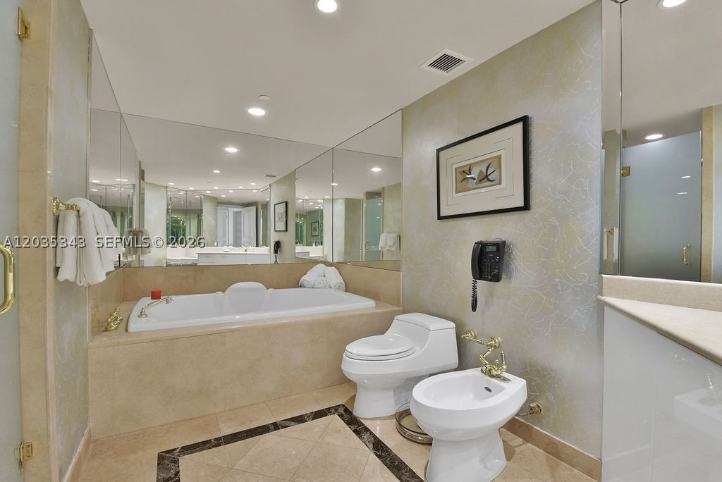Real estate property located at 19955 38th Ct #1701, Miami-dade, Towers Of Porto Vita-sout, Aventura, FL