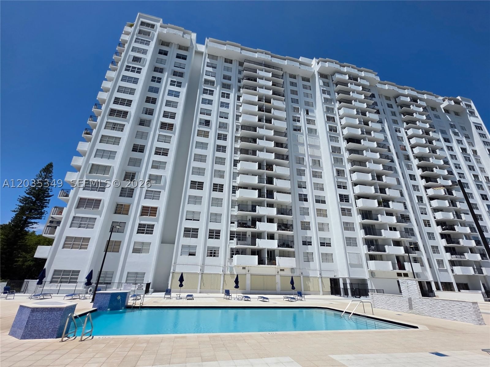 Real estate property located at 2780 183rd St #1111, Miami-dade, Commodore Plaza Condo, Aventura, FL