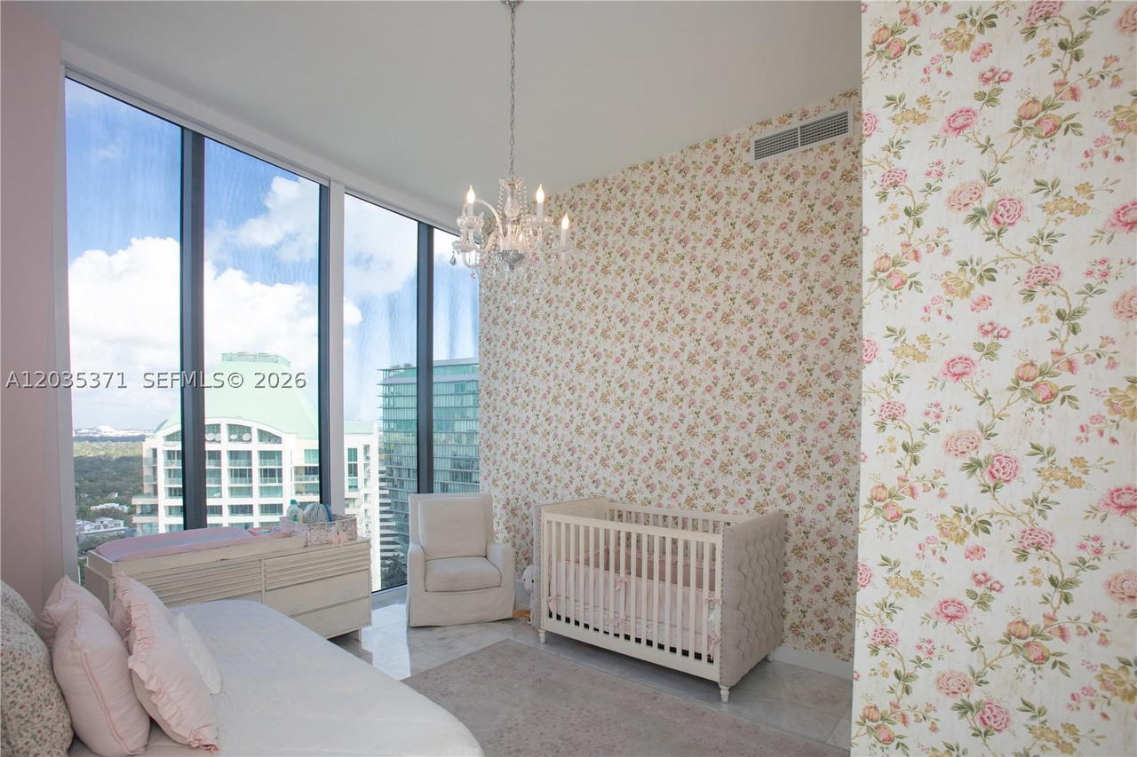 Real estate property located at 2821 Bayshore Dr #20D, Miami-dade, Two Park Grove Condo, Miami, FL