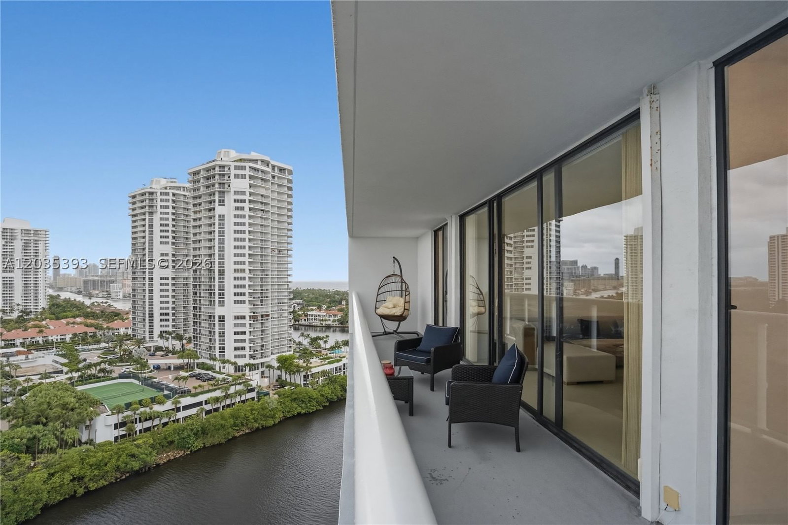 Real estate property located at 20505 Country Club Dr #1739, Miami-dade, Waterview Condo, Aventura, FL