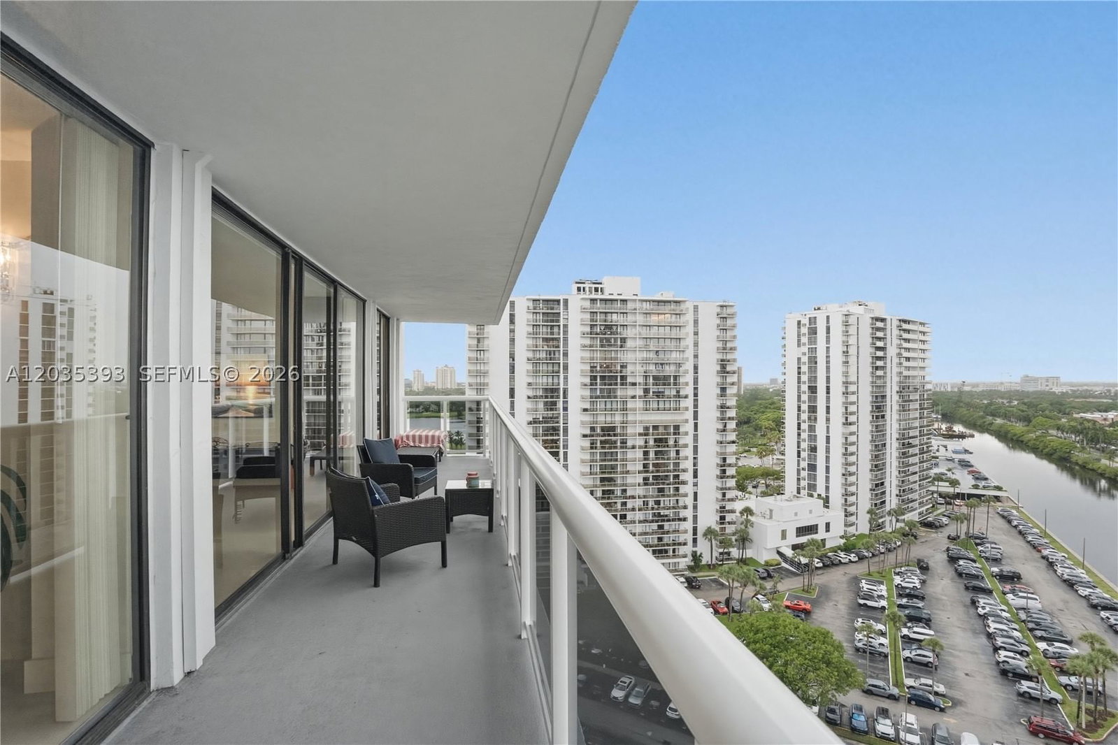 Real estate property located at 20505 Country Club Dr #1739, Miami-dade, Waterview Condo, Aventura, FL