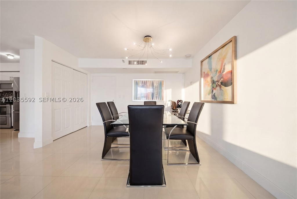Real estate property located at 3530 Mystic Pointe Dr #2013, Miami-dade, Mystic Pointe Tower 500 C, Aventura, FL