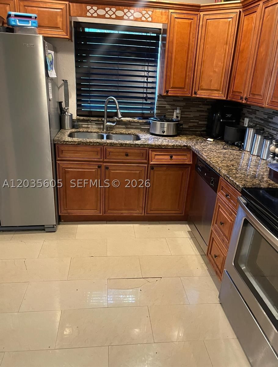 Real estate property located at 1260 6th Ave, Broward, Commonwealth Manor, Deerfield Beach, FL