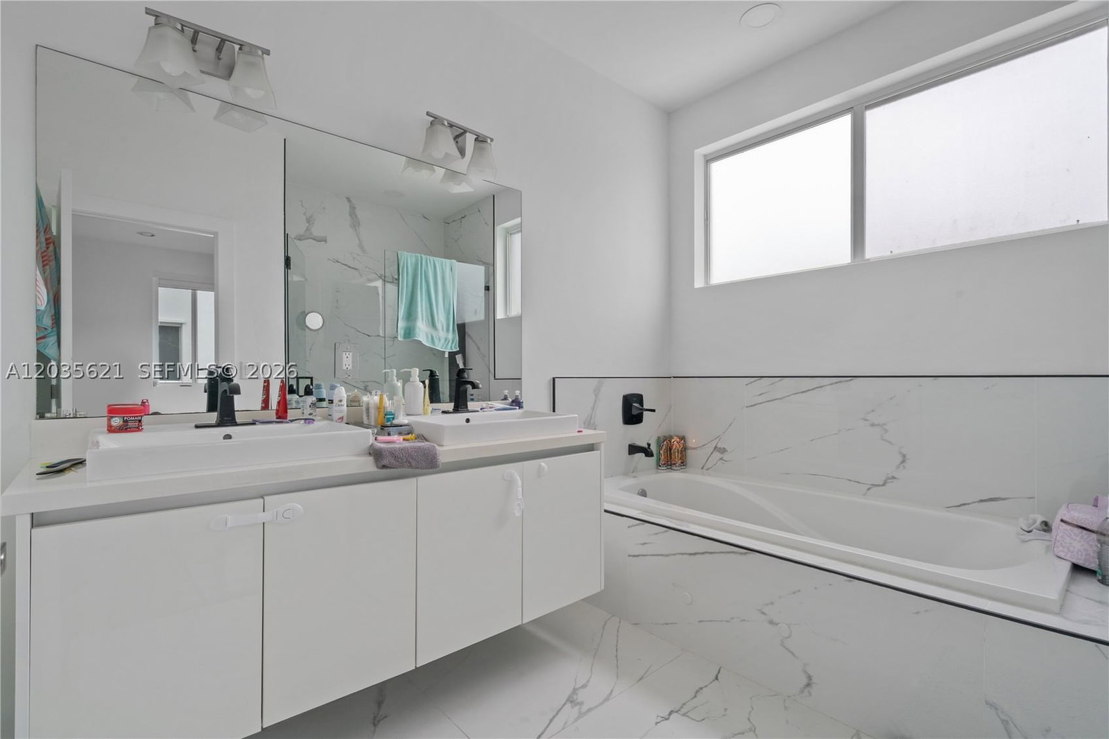 Real estate property located at 10294 71st Ter, Miami-dade, Doral Palms North, Doral, FL