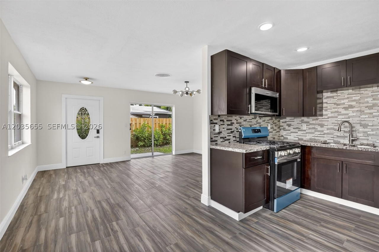 Real estate property located at 6250 14th St, Broward, Sunrise Golf Village Sec, Sunrise, FL