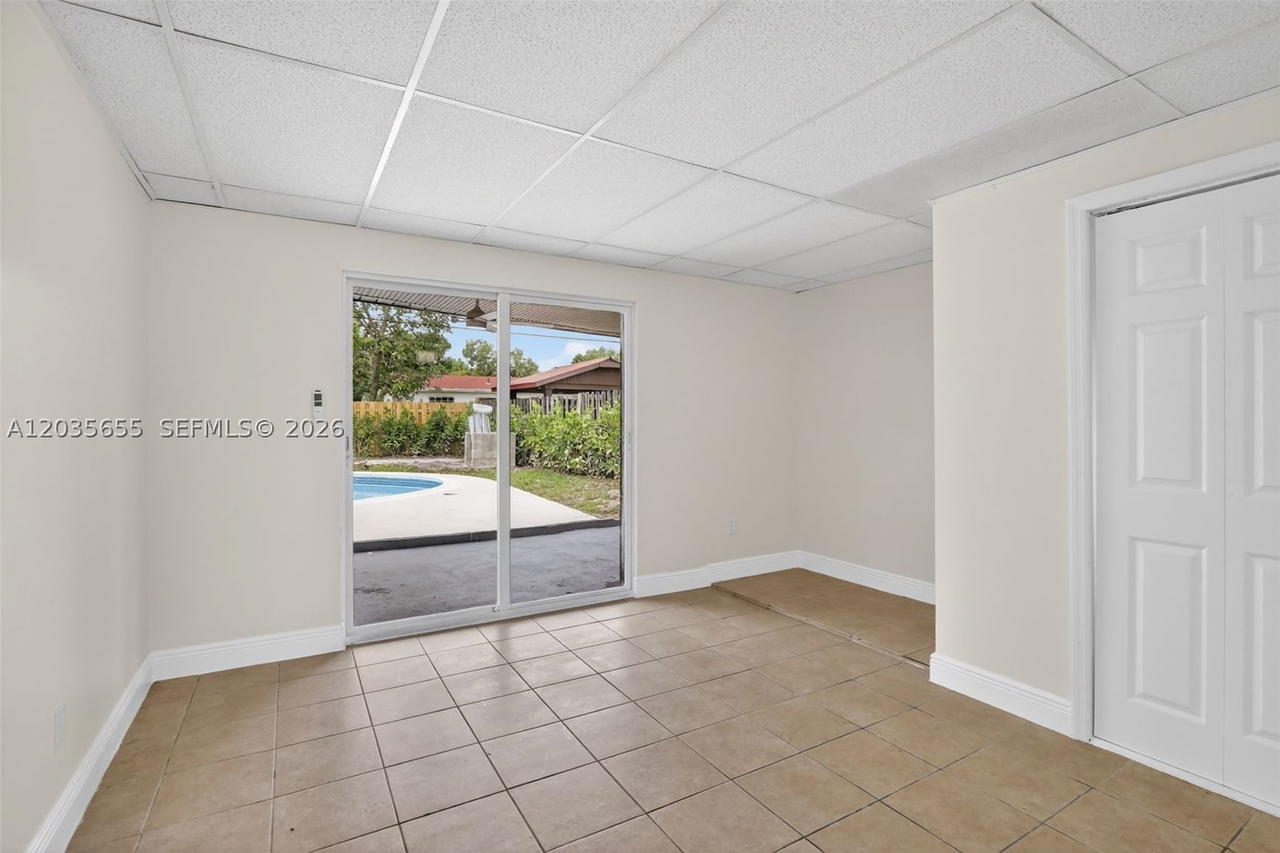Real estate property located at 6250 14th St, Broward, Sunrise Golf Village Sec, Sunrise, FL