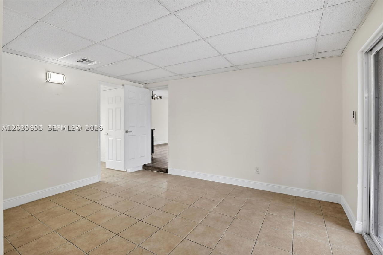Real estate property located at 6250 14th St, Broward, Sunrise Golf Village Sec, Sunrise, FL