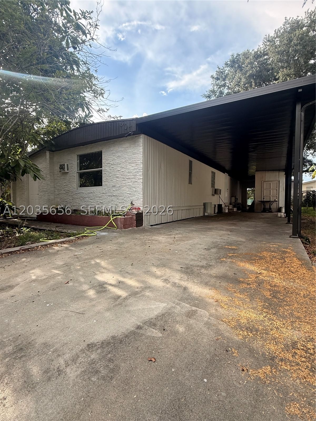Real estate property located at 607 Sabal ave, Hendry, Montura, Clewiston, FL