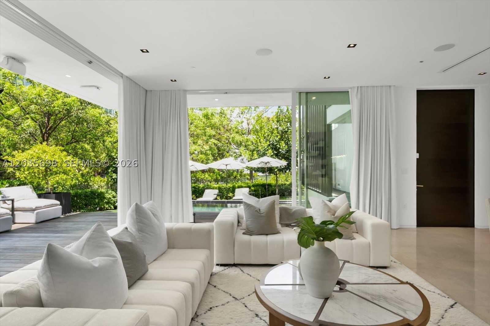 Real estate property located at 810 47 CT, Miami-dade, 4701 North Meridian Condo, Miami Beach, FL
