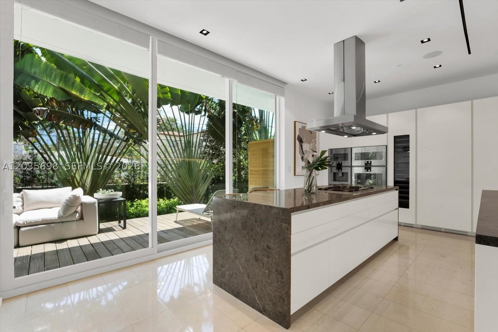 Real estate property located at 810 47 CT, Miami-dade, 4701 North Meridian Condo, Miami Beach, FL