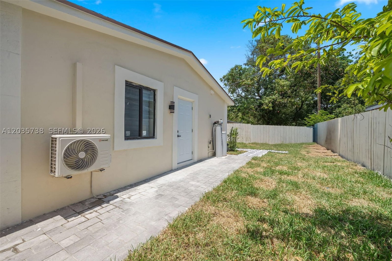 Real estate property located at 1944 2nd Ave, Broward, Kendall Green Sec B 44-18, Pompano Beach, FL