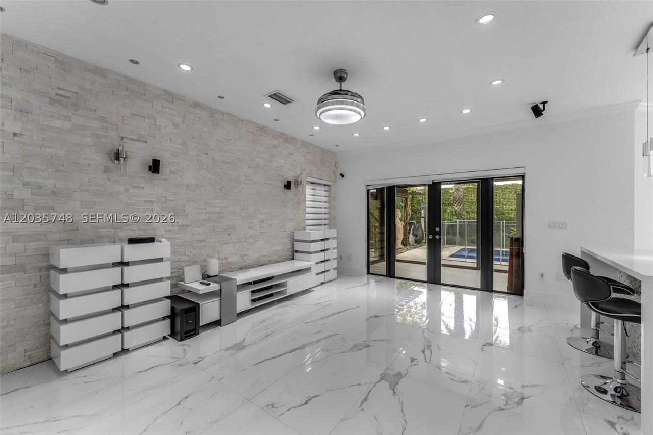Real estate property located at 1655 145th Ave, Miami-dade, West Winds Homes, Miami, FL