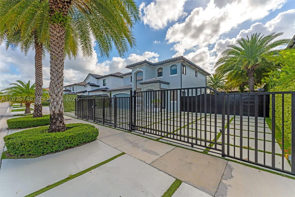 Real estate property located at 1655 145th Ave, Miami-dade, West Winds Homes, Miami, FL