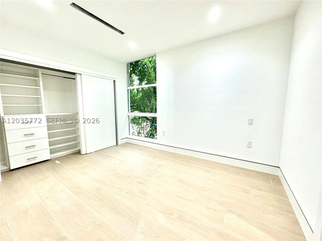 Real estate property located at 5728 5th Ct TH-2, Miami-dade, Buena Vista Gardens, Miami, FL