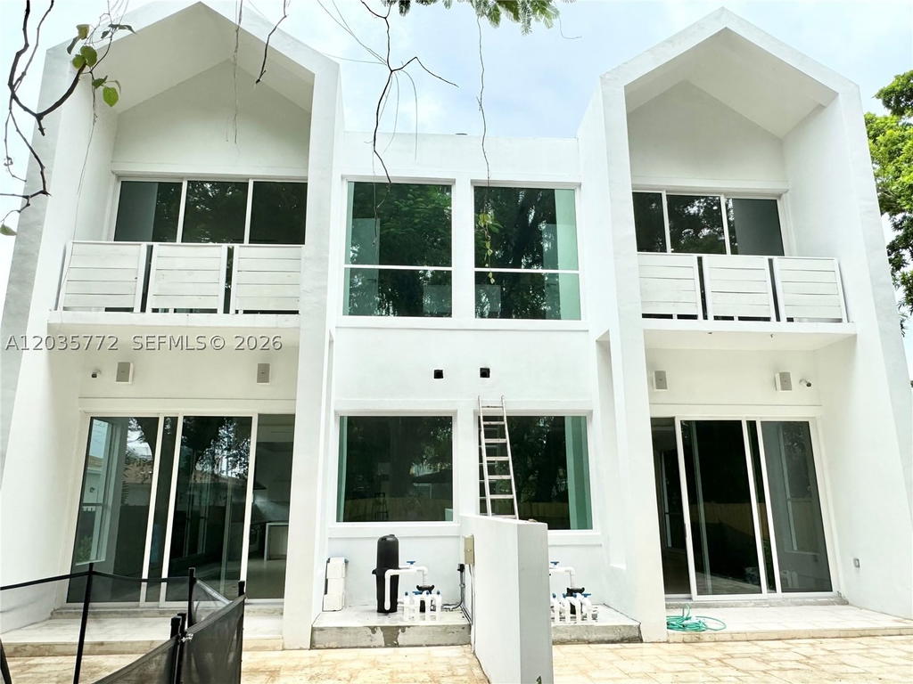 Real estate property located at 5728 5th Ct TH-2, Miami-dade, Buena Vista Gardens, Miami, FL