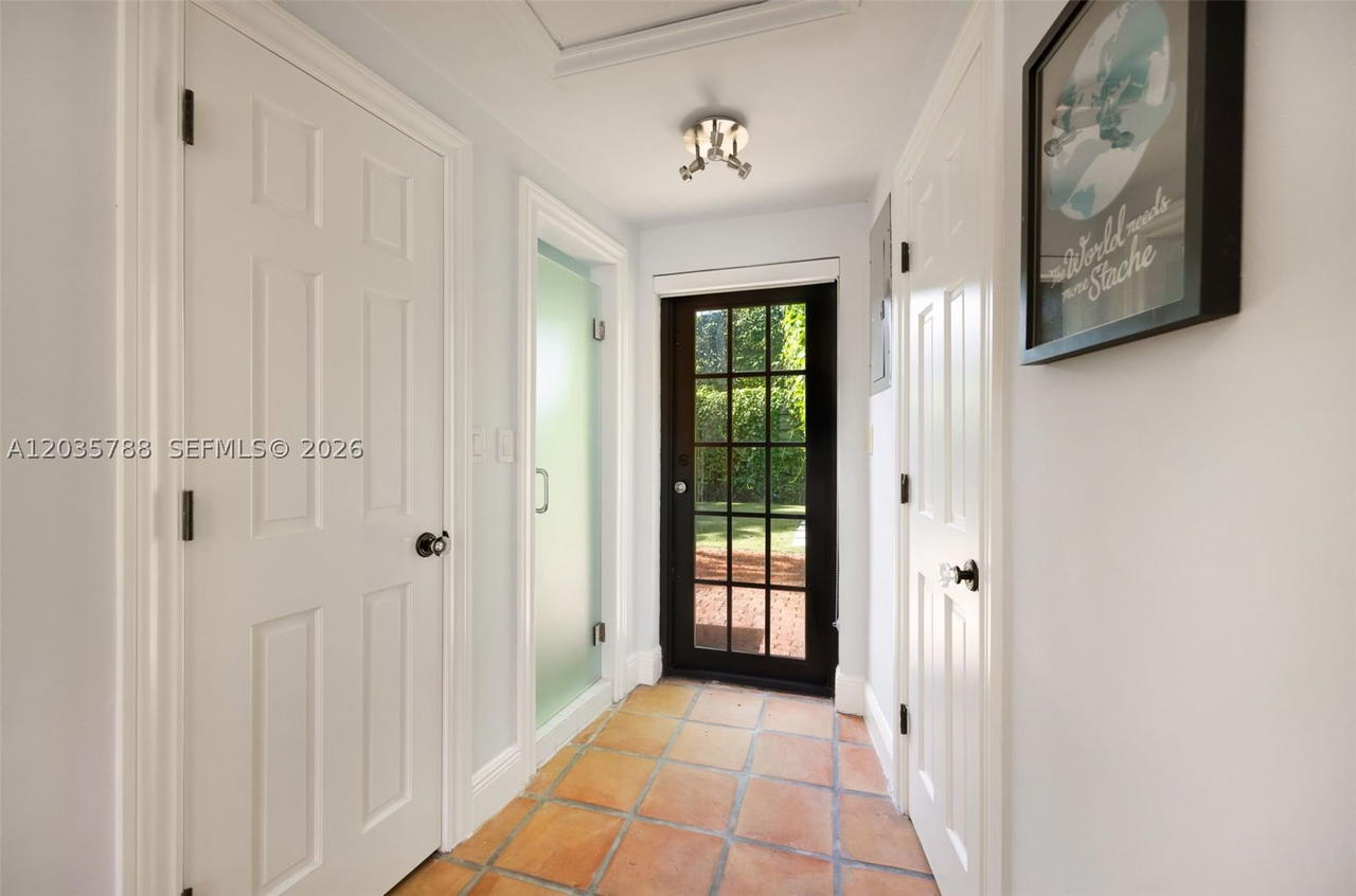 Real estate property located at 408 Viscaya Ave, Miami-dade, The French Village, Coral Gables, FL