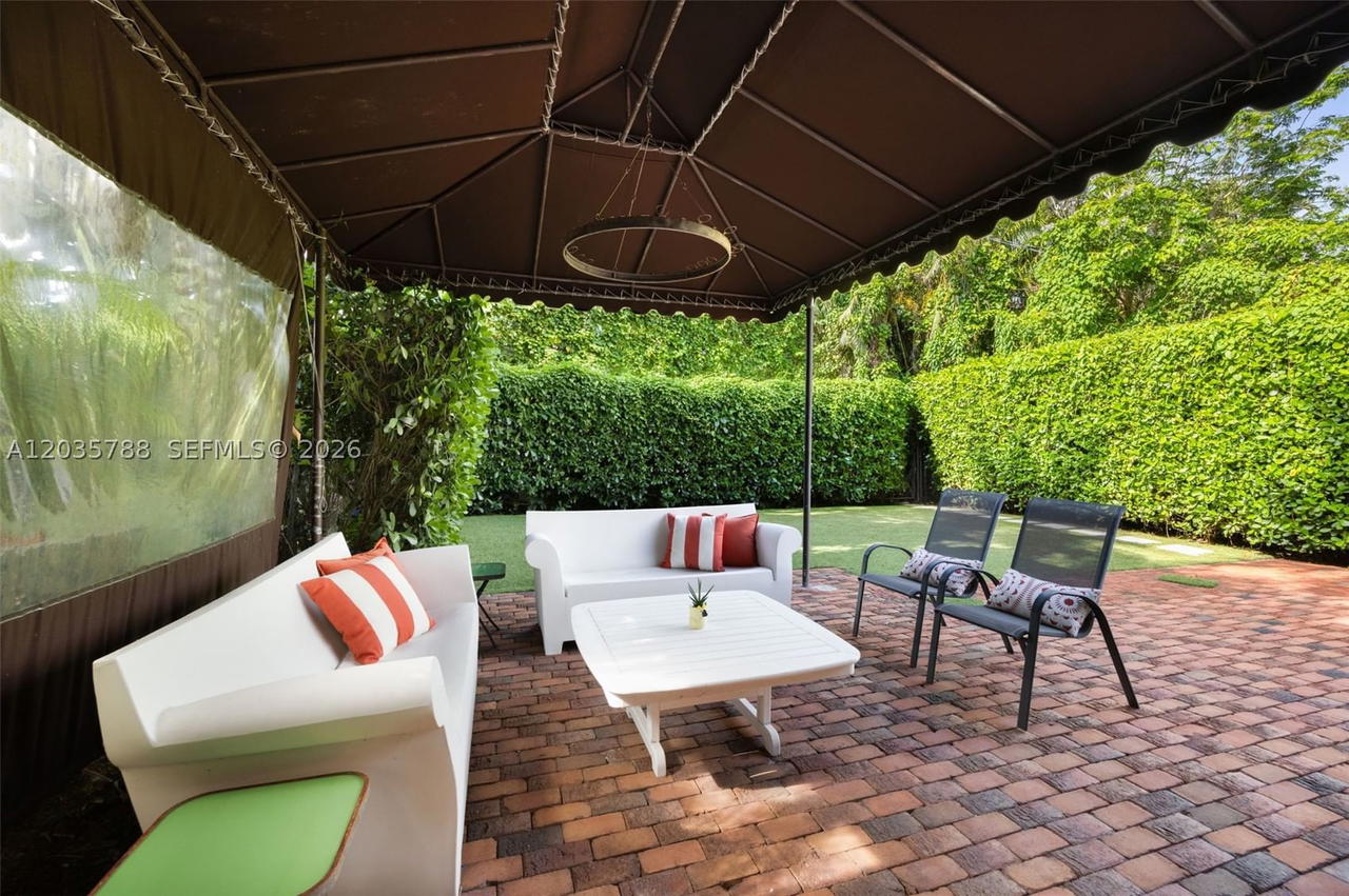 Real estate property located at 408 Viscaya Ave, Miami-dade, The French Village, Coral Gables, FL