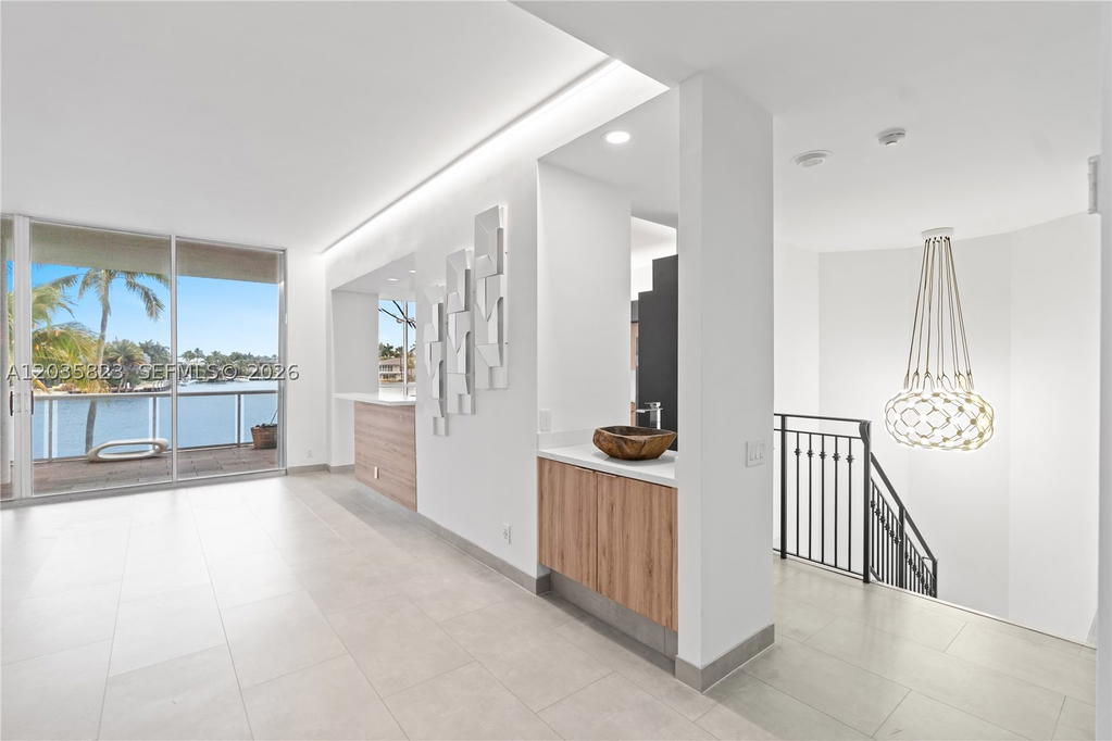 Real estate property located at 3801 207th St TH6, Miami-dade, One Island Place Condo 1, Aventura, FL