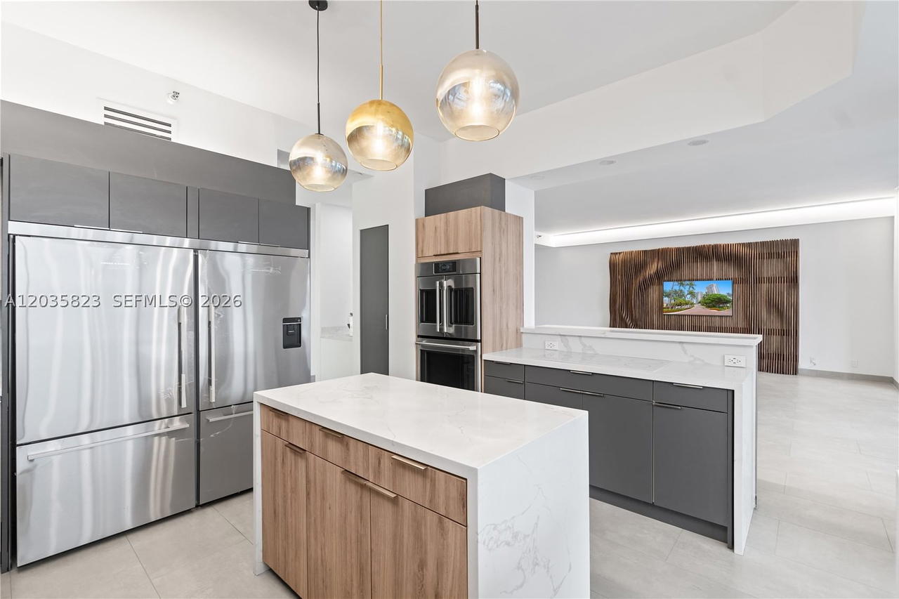 Real estate property located at 3801 207th St TH6, Miami-dade, One Island Place Condo 1, Aventura, FL