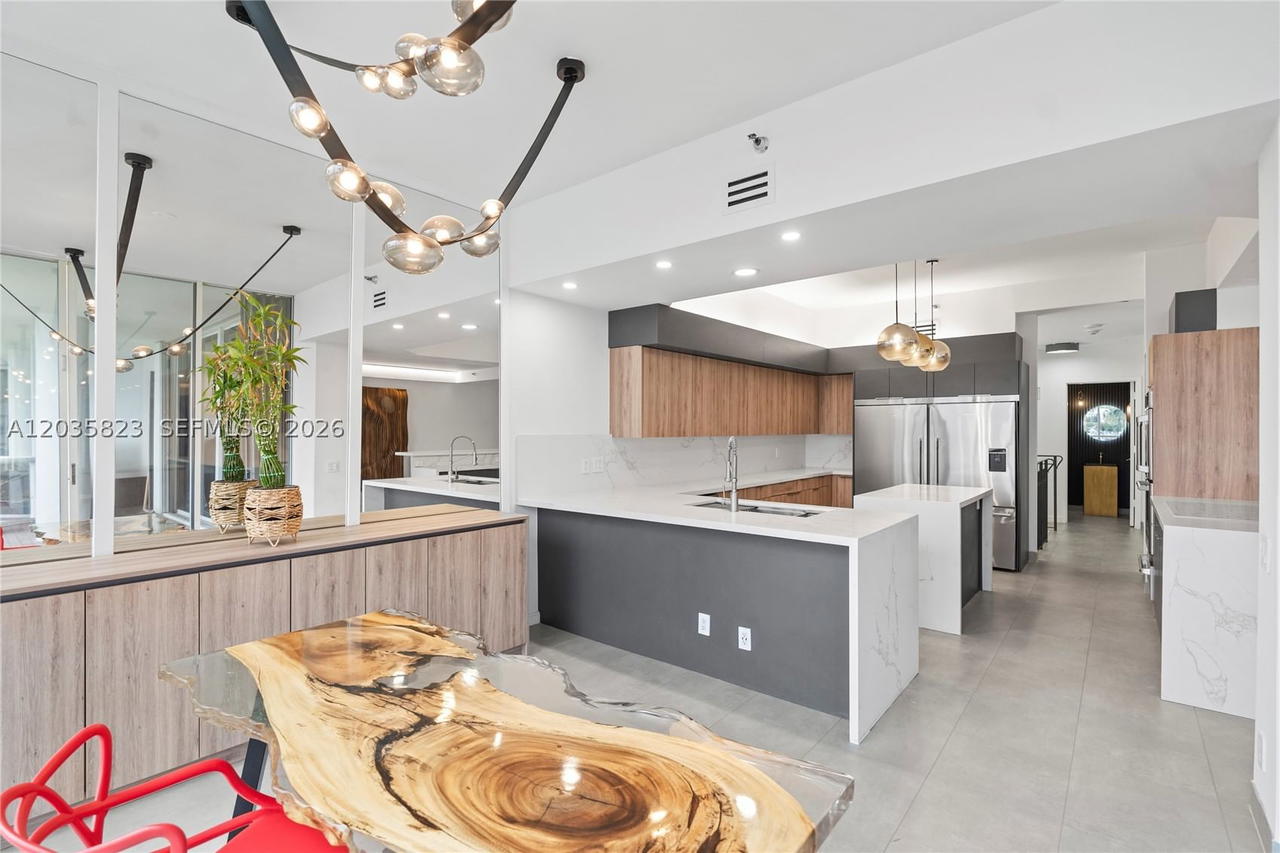 Real estate property located at 3801 207th St TH6, Miami-dade, One Island Place Condo 1, Aventura, FL