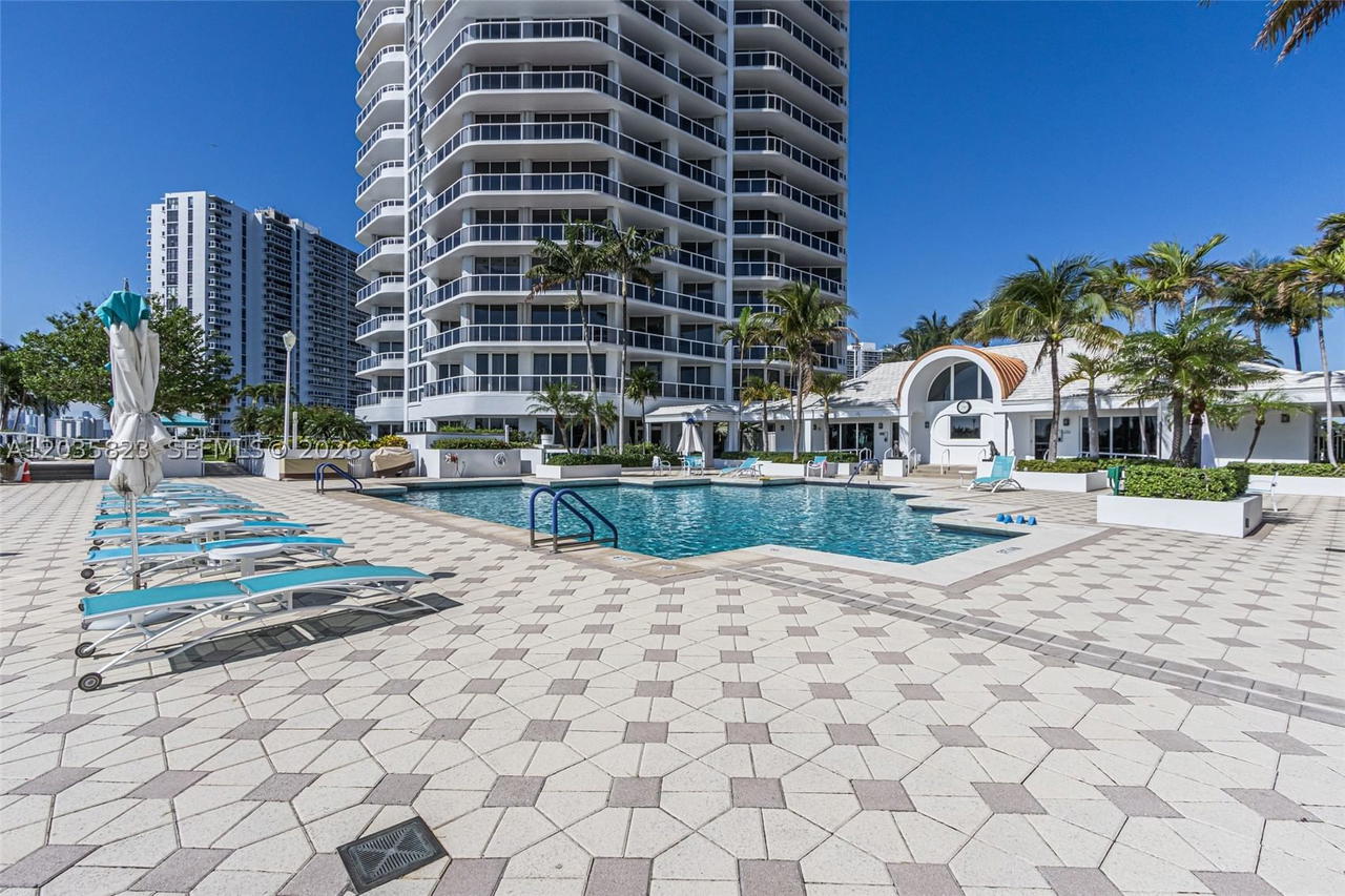 Real estate property located at 3801 207th St TH6, Miami-dade, One Island Place Condo 1, Aventura, FL