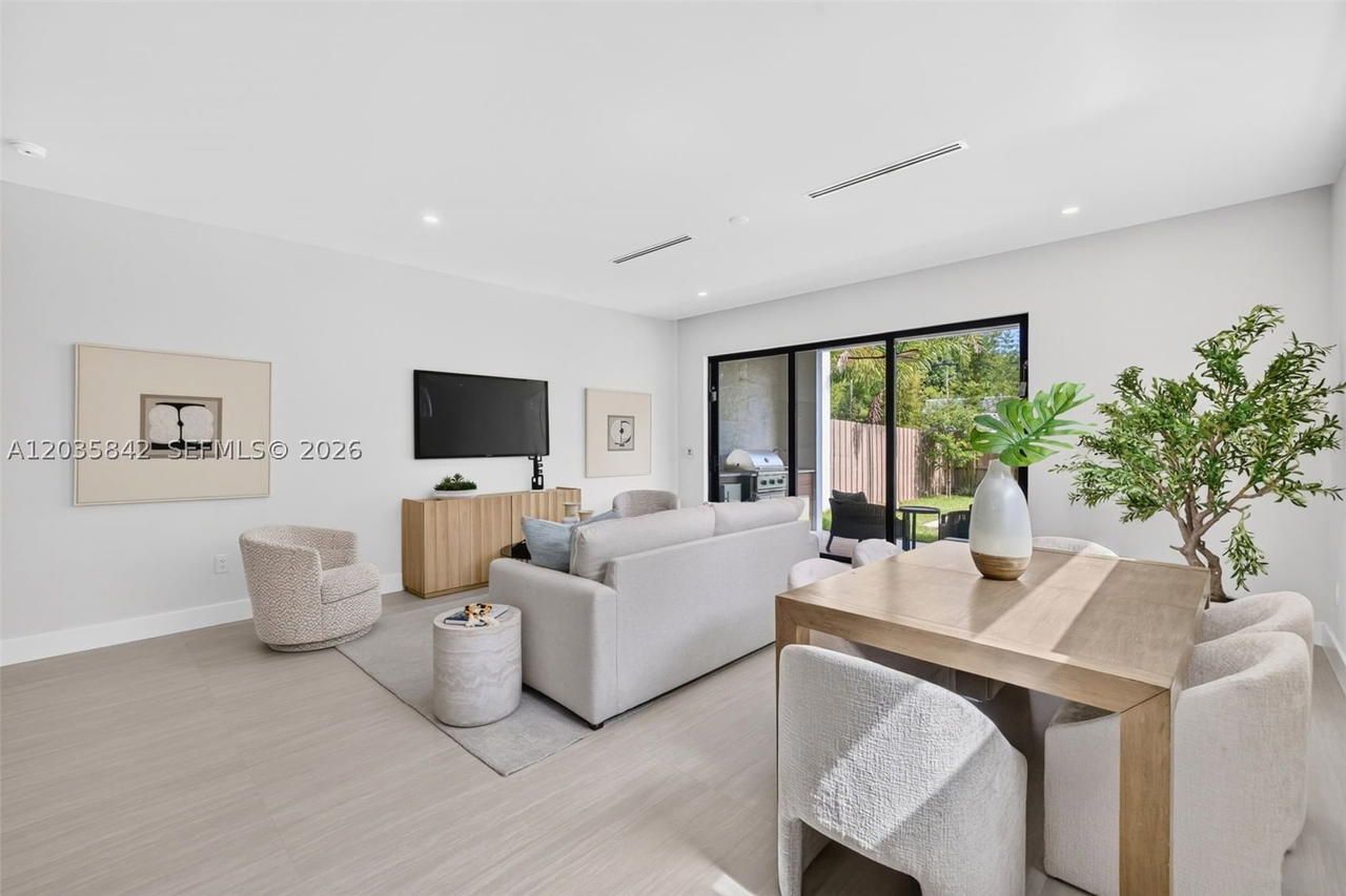 Real estate property located at 910 13th St, Broward, Everglade Land Sales Co, Fort Lauderdale, FL