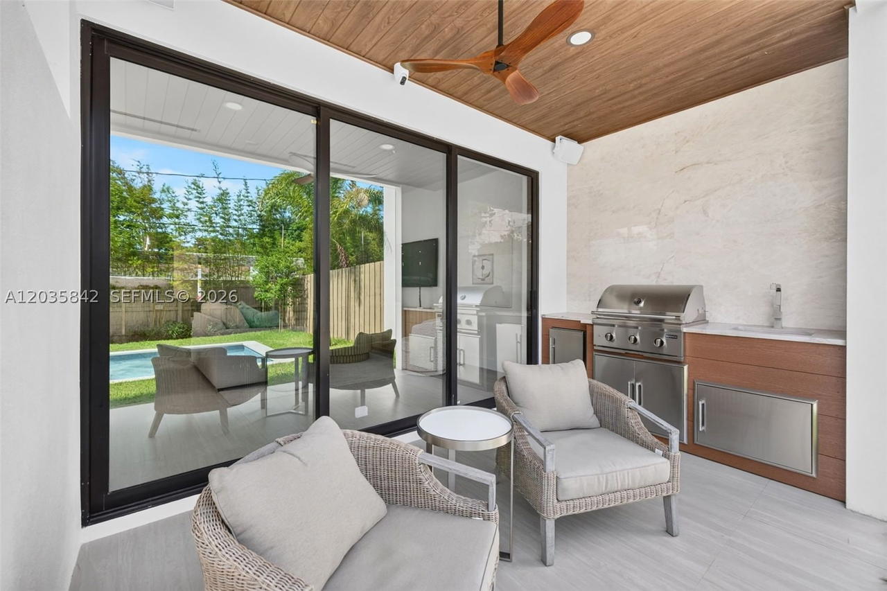 Real estate property located at 910 13th St, Broward, Everglade Land Sales Co, Fort Lauderdale, FL