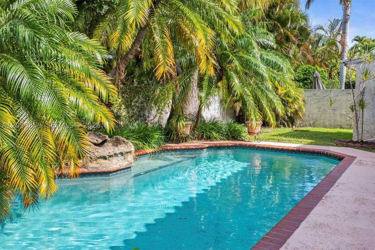 Real estate property located at 320 136th Ave, Miami-dade, University Park West Sec, Miami, FL