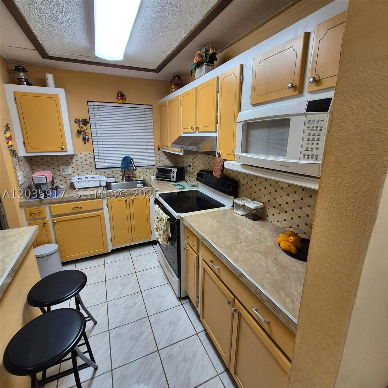 Real estate property located at 8460 Sunrise Lakes Blvd #210, Broward, Sunrise Lakes 52 Condo, Sunrise, FL