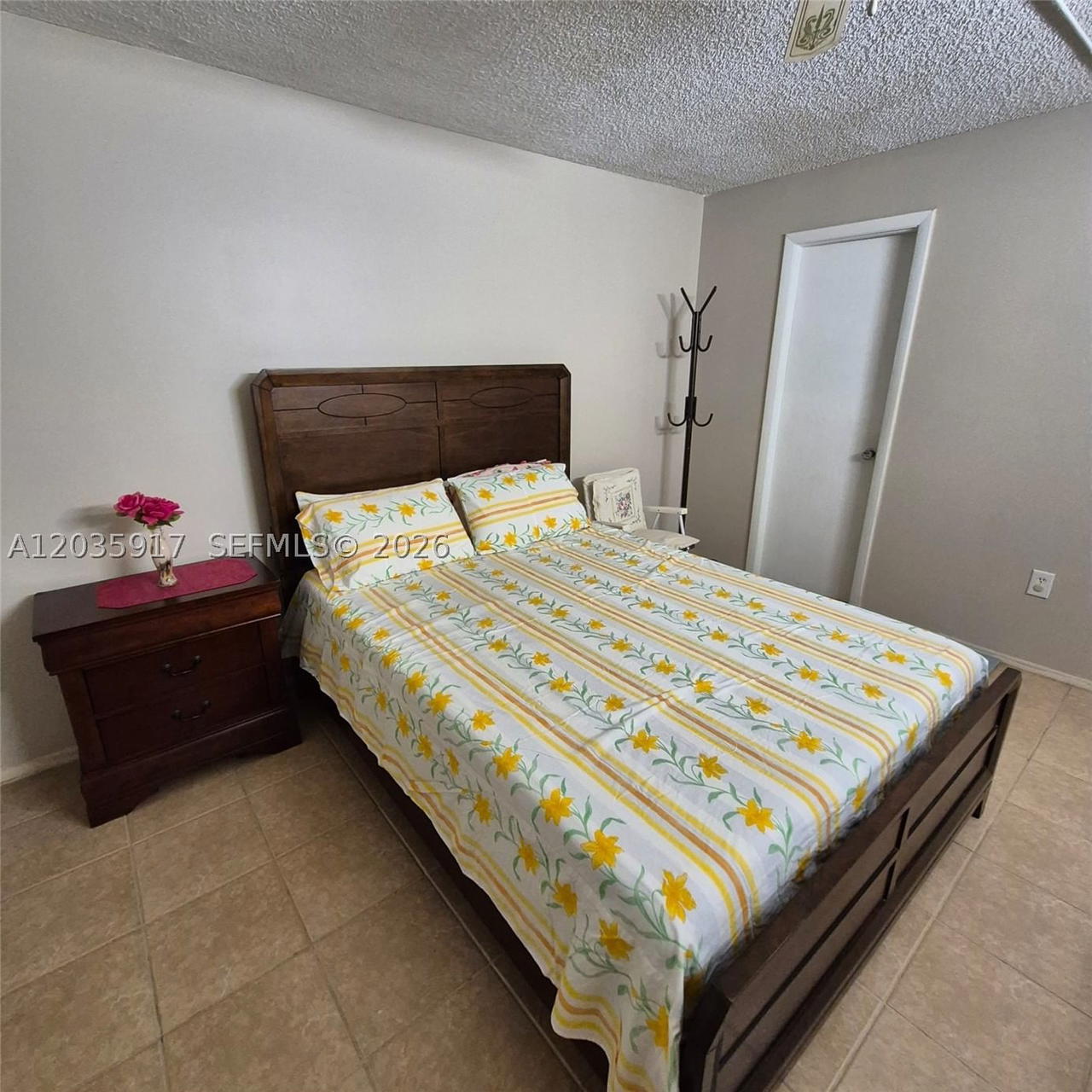 Real estate property located at 8460 Sunrise Lakes Blvd #210, Broward, Sunrise Lakes 52 Condo, Sunrise, FL