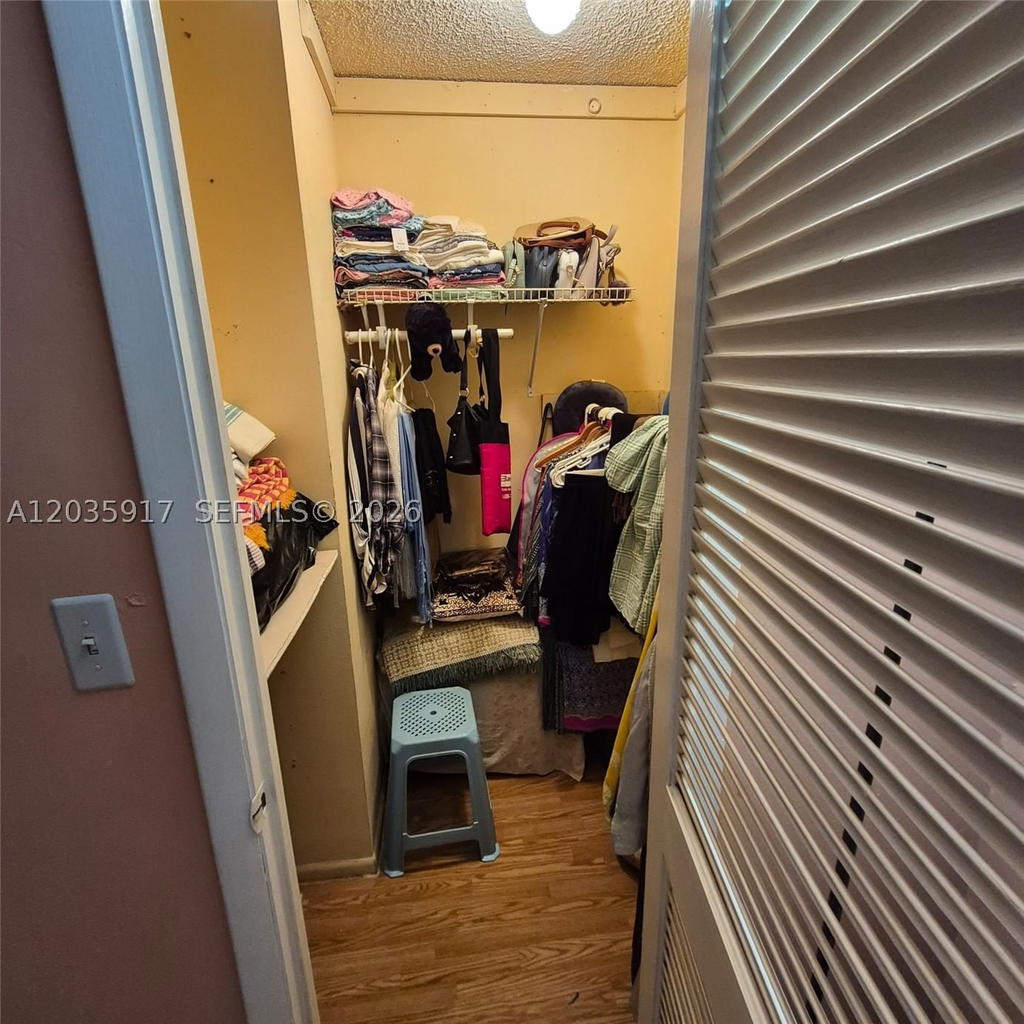 Real estate property located at 8460 Sunrise Lakes Blvd #210, Broward, Sunrise Lakes 52 Condo, Sunrise, FL
