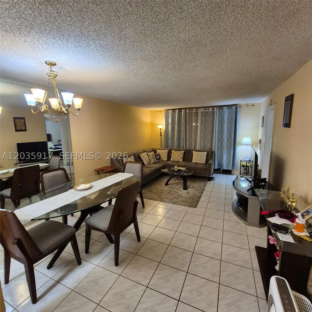 Real estate property located at 8460 Sunrise Lakes Blvd #210, Broward, Sunrise Lakes 52 Condo, Sunrise, FL