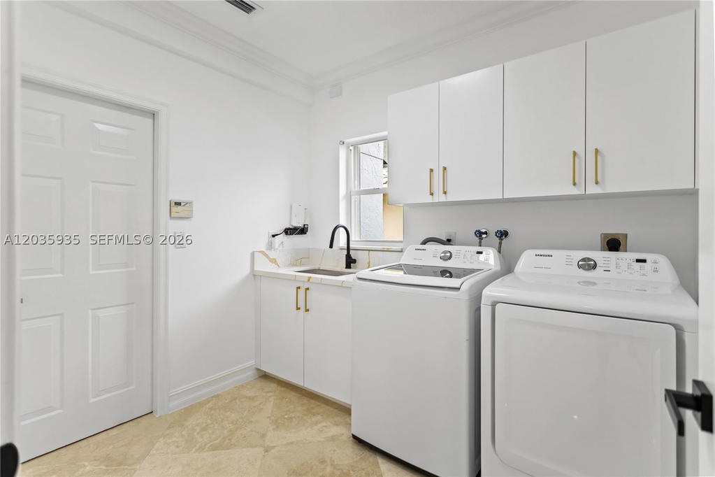 Real estate property located at 11021 Redhawk St, Broward, Enclave 2nd Section, Plantation, FL