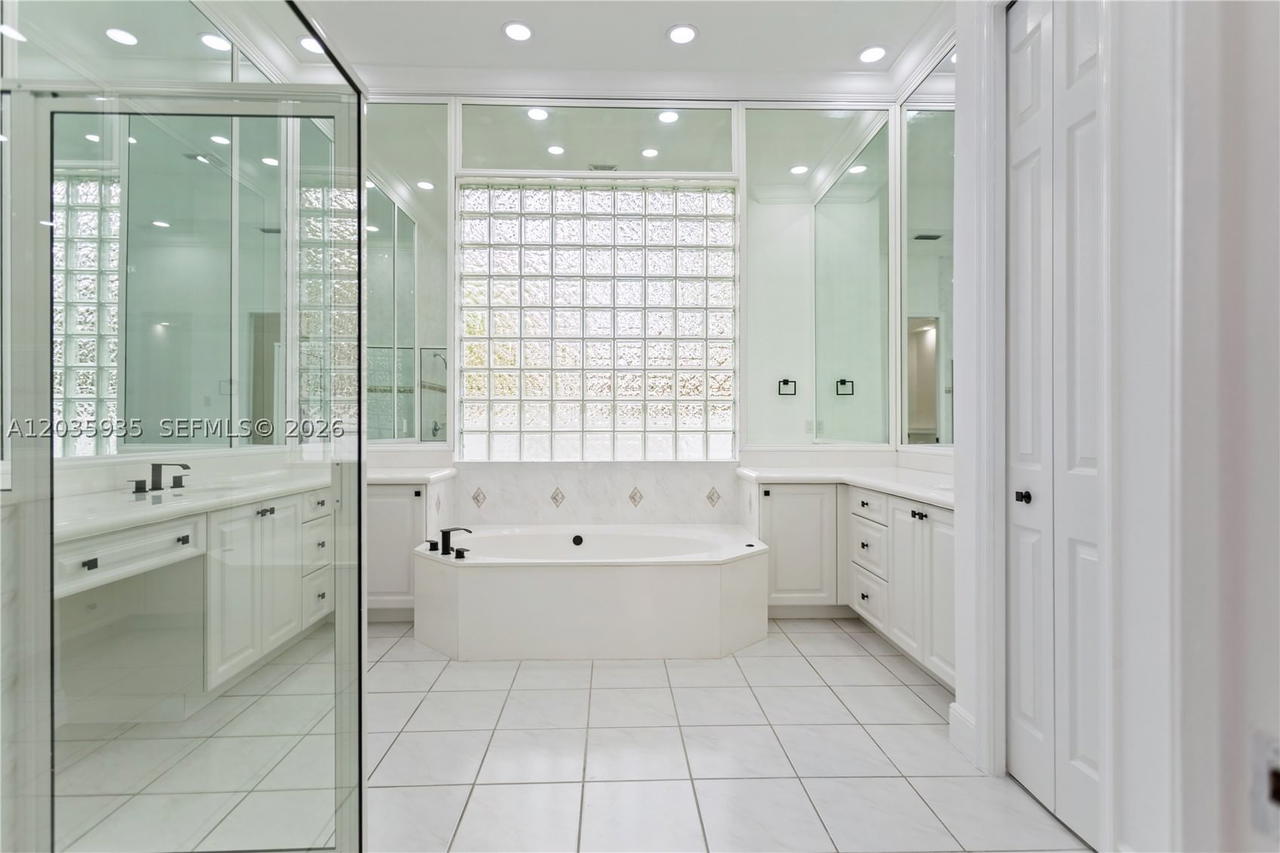 Real estate property located at 11021 Redhawk St, Broward, Enclave 2nd Section, Plantation, FL